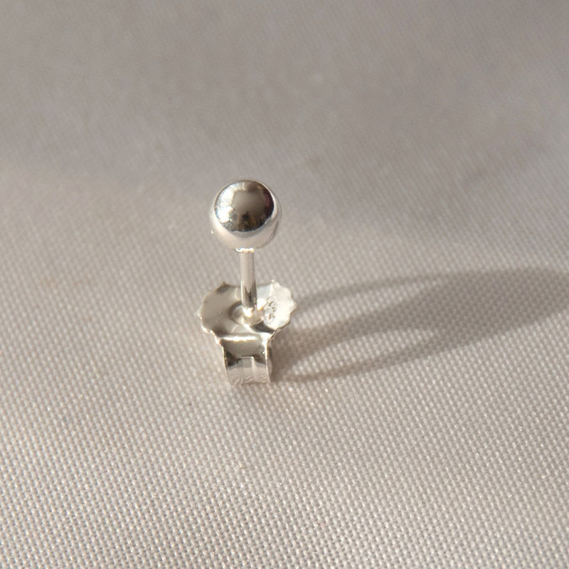 Bead örhängen i silver